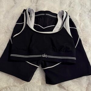 ALO Yoga Black and White Athletic Set